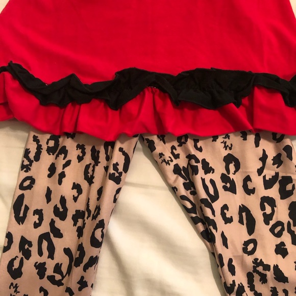 Red & Black Cheetah Pants Outfit - Picture 4 of 4